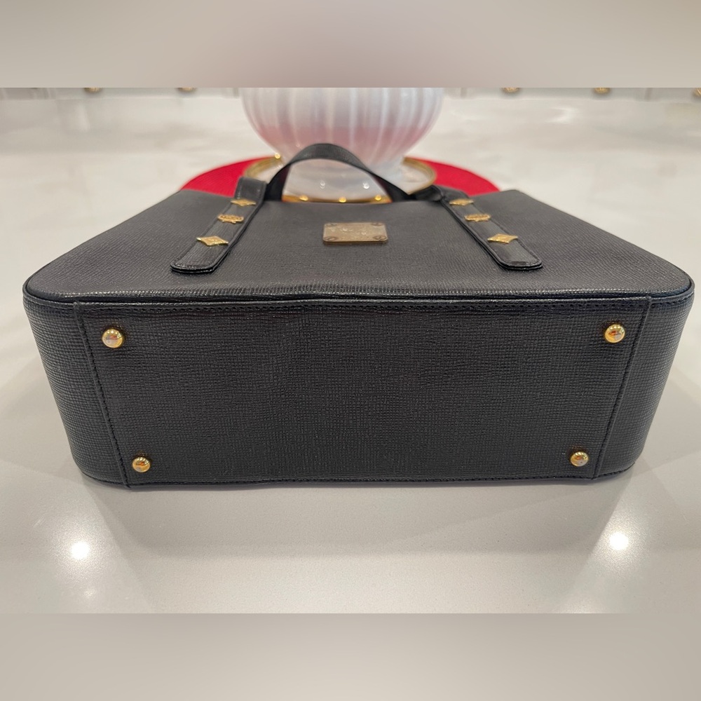Title: Black MCM Leather Handbag - Picture 9 of 10